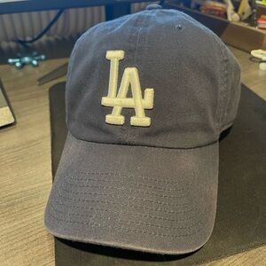 47 Brand Los Angeles Dodgers Clean Up strap back hat 

Navy blue
Lightly worn